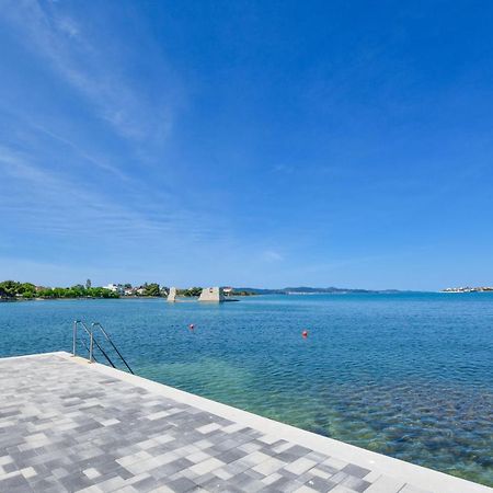 Apartments Marica Sukošan エクステリア 写真