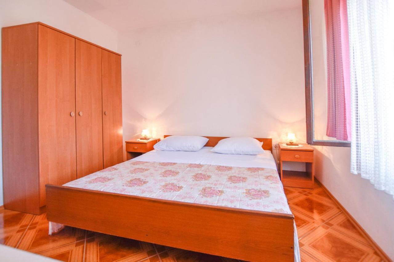 Apartments Marica Sukošan エクステリア 写真