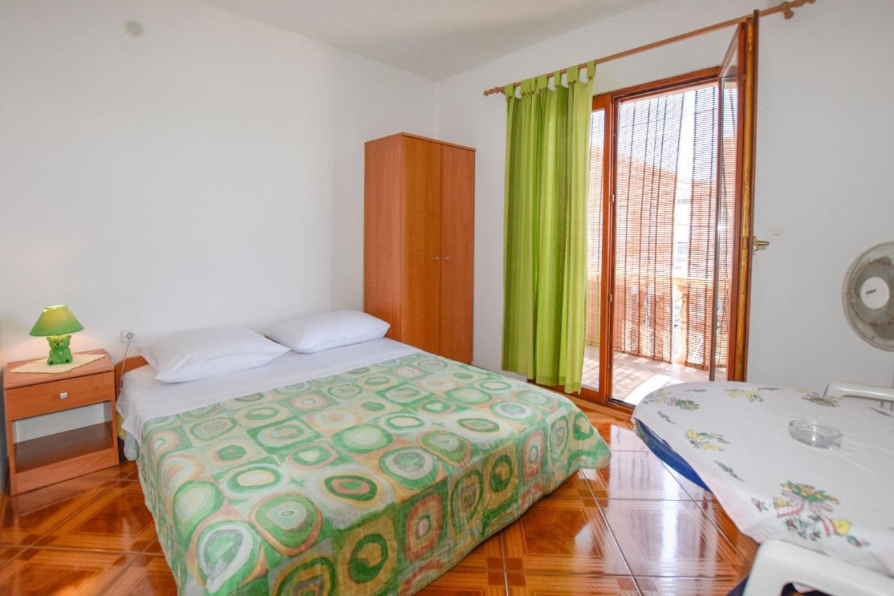 Apartments Marica Sukošan エクステリア 写真